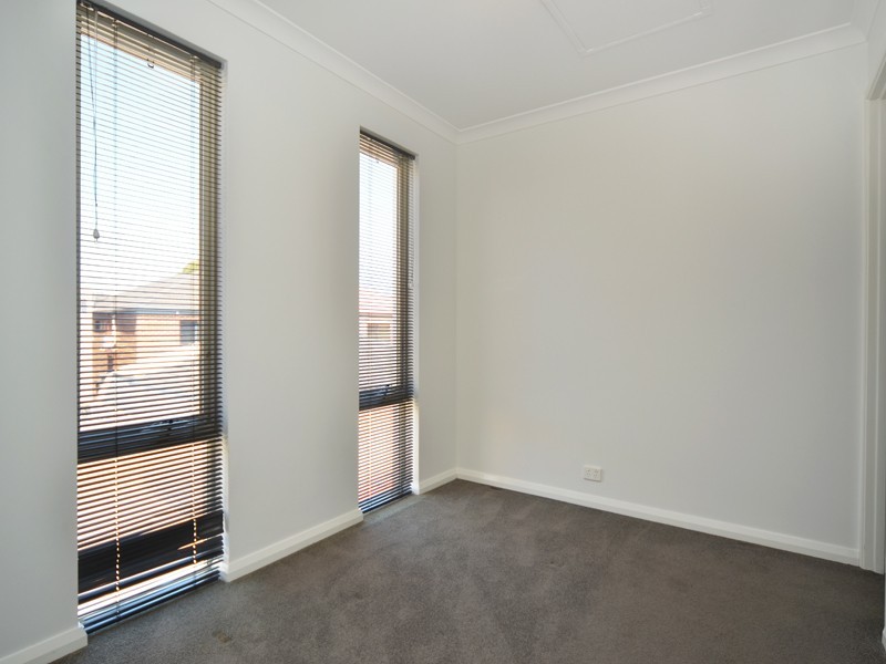 7 Hammersmith Court (studio), Joondalup WA 6027