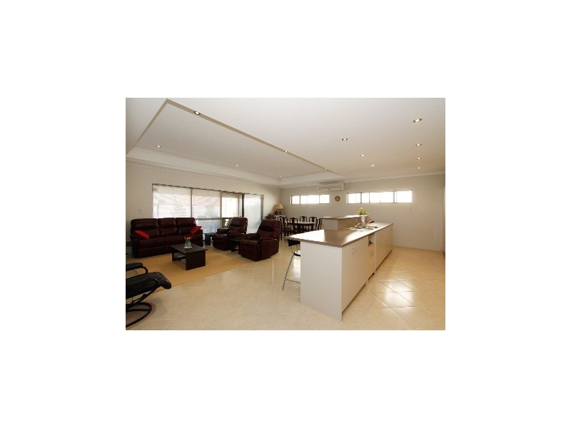 40 Injidup Loop, Clarkson WA 6030