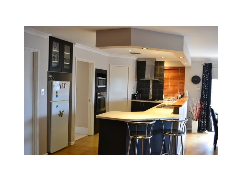14 Enfield Turn, Carramar WA 6031