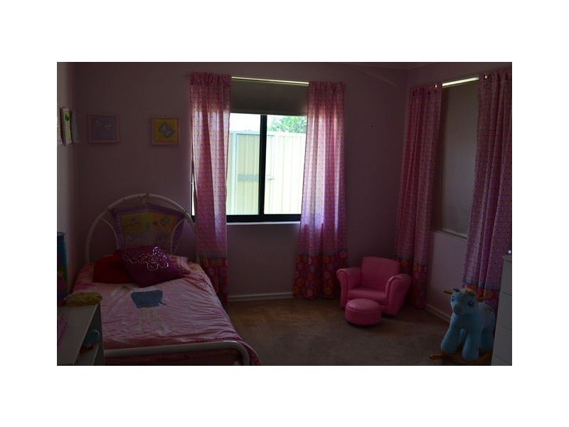 14 Enfield Turn, Carramar WA 6031