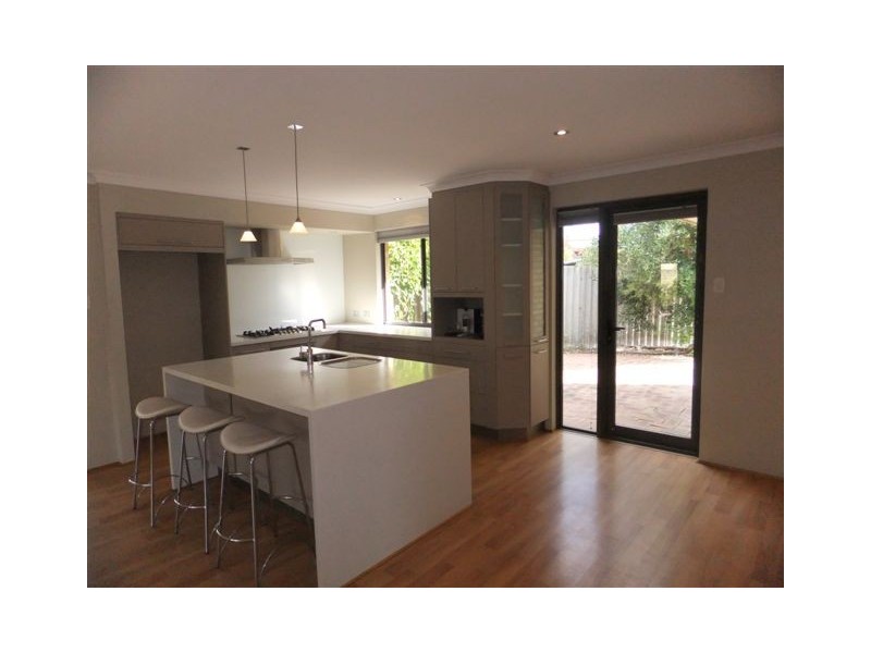 10B Iluka Avenue, Mullaloo WA 6027