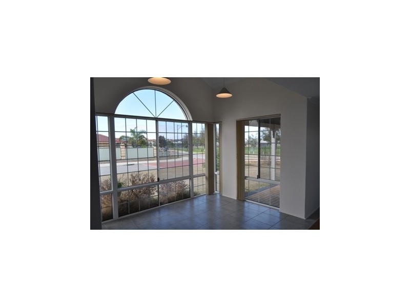 32 Sirius Ramble, Quinns Rocks WA 6030