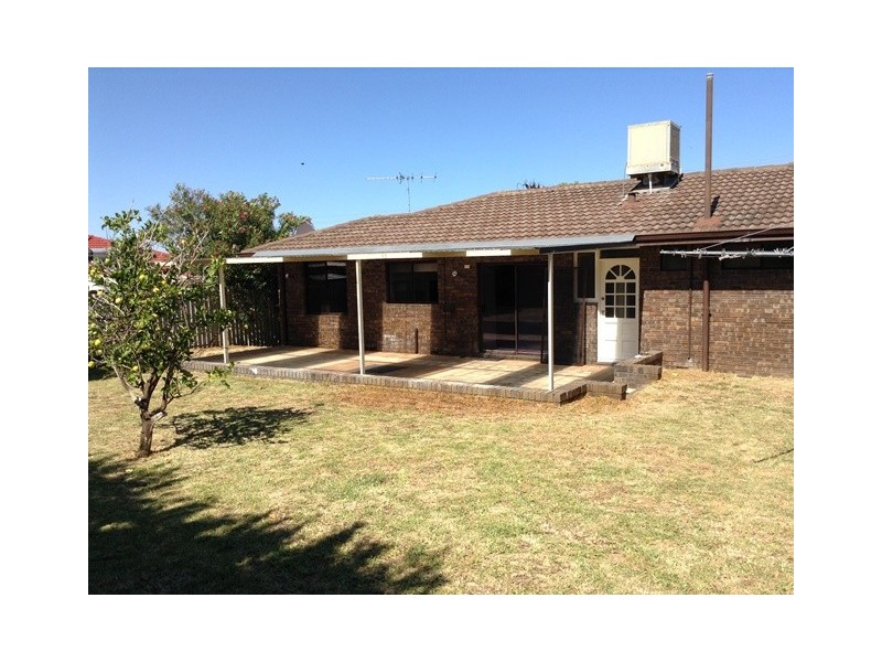 44 Civic Drive, Wanneroo WA 6065