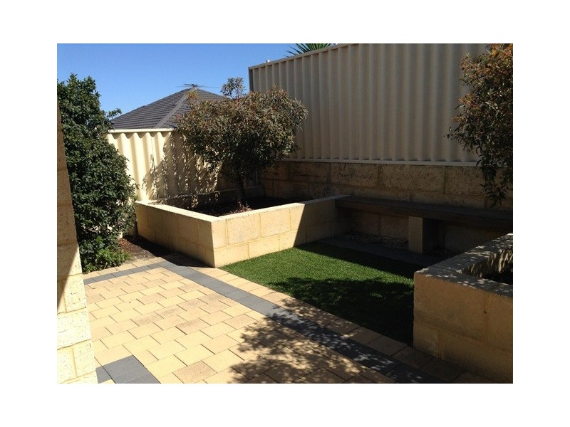 21 Ginsburg Turn, Tapping WA 6065