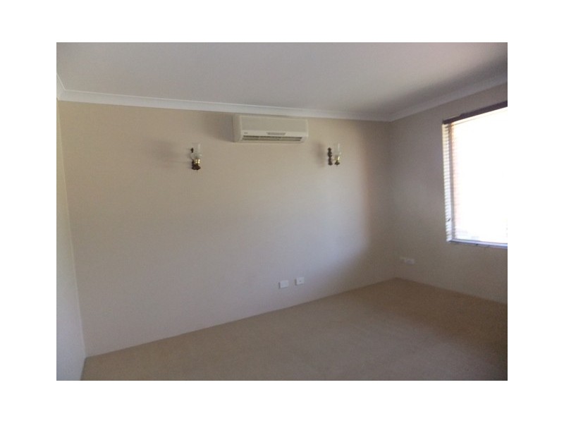 40 James Cook Avenue, Quinns Rocks WA 6030