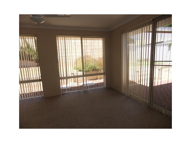 40 James Cook Avenue, Quinns Rocks WA 6030