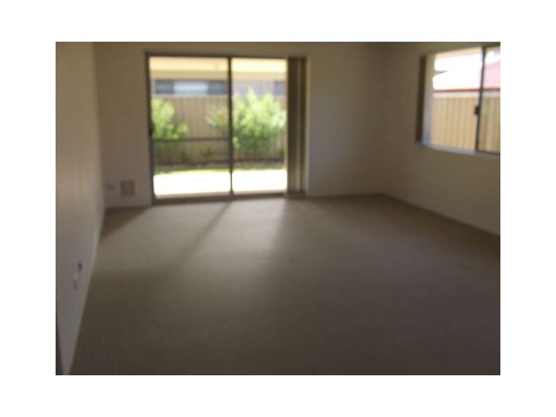 39 Portsalon Park, Butler WA 6036