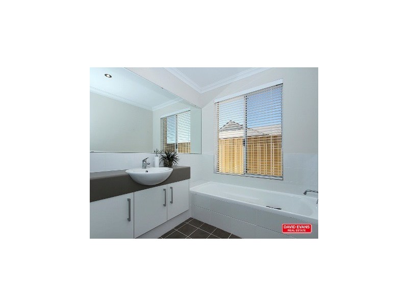 11 Carmathen Avenue, Butler WA 6036