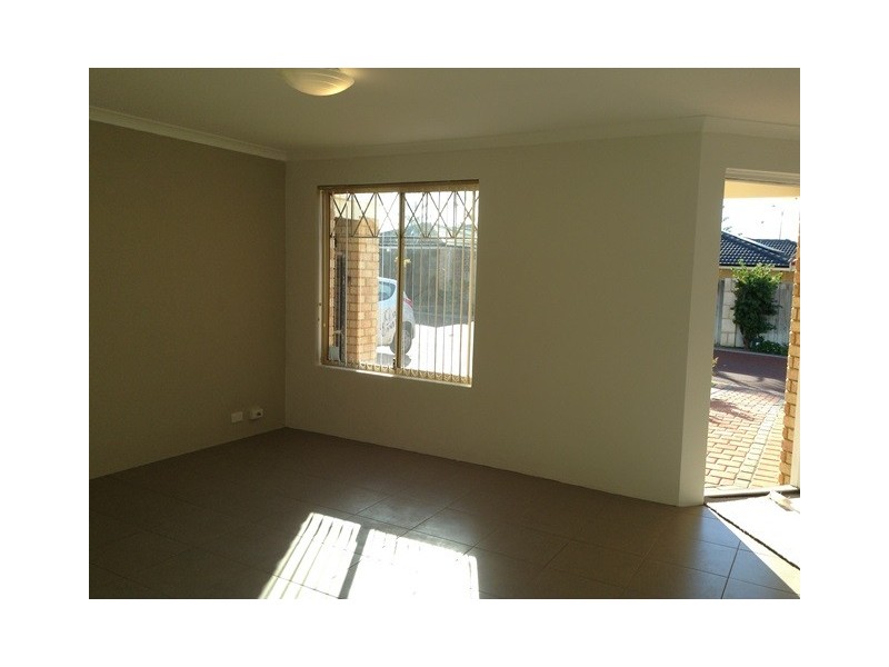 37 Kinbay Entrance, Mindarie WA 6030