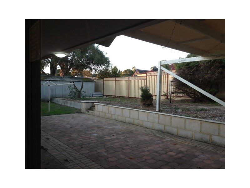24 Dallas Crescent, Wanneroo WA 6065