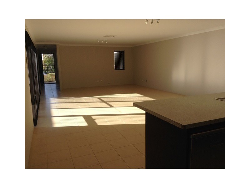 11 Lower Keys Drive, Clarkson WA 6030