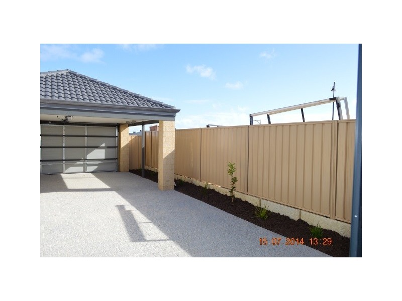 221 Camborne Parkway, Butler WA 6036