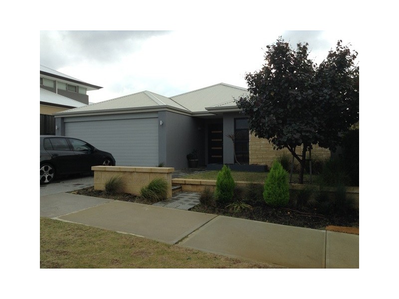 4 Saxicola Road, Banksia Grove WA 6031