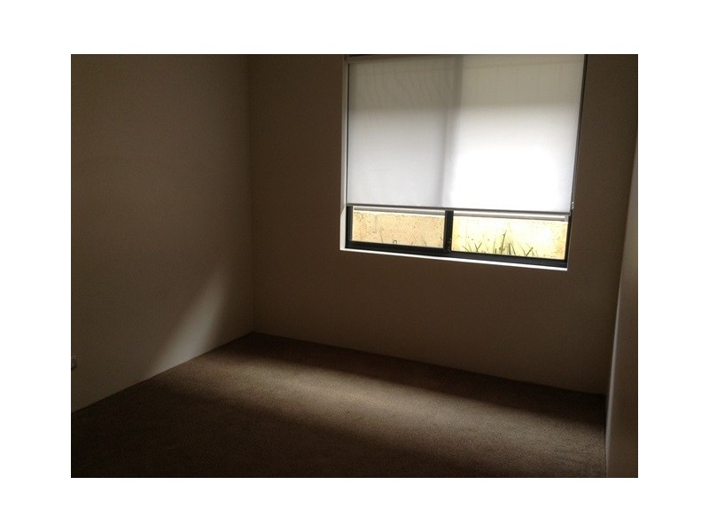 4 Saxicola Road, Banksia Grove WA 6031