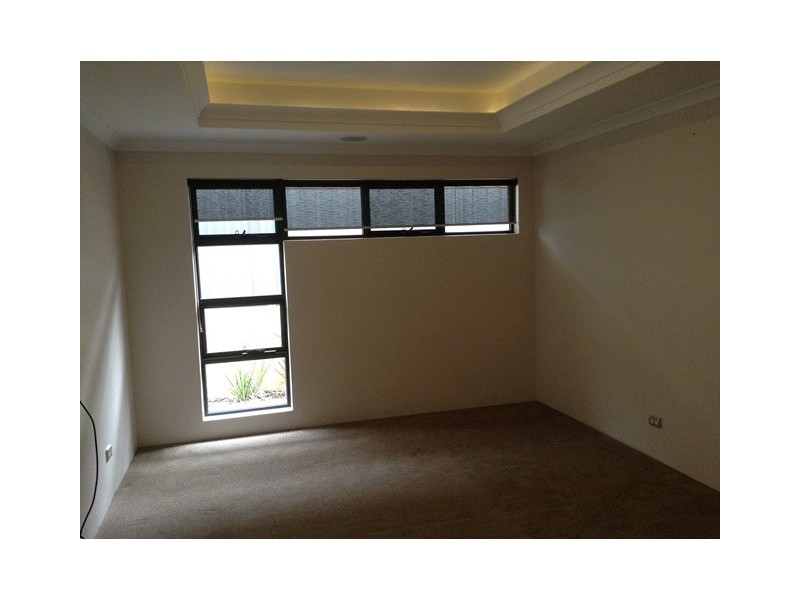 4 Saxicola Road, Banksia Grove WA 6031