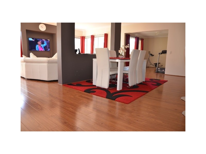 21 Cyandra Loop, Banksia Grove WA 6031