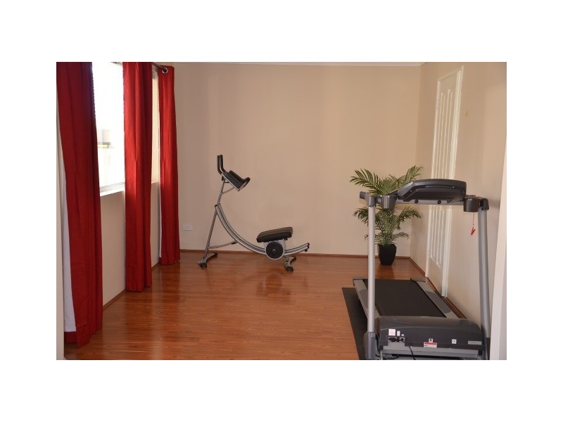 21 Cyandra Loop, Banksia Grove WA 6031