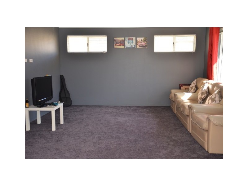 21 Cyandra Loop, Banksia Grove WA 6031