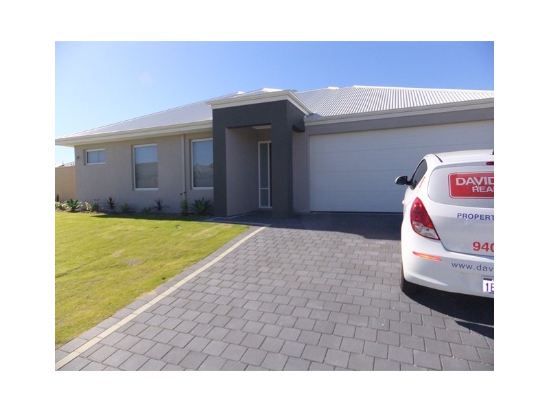 20 Stanbroke Turn, Carramar WA 6031