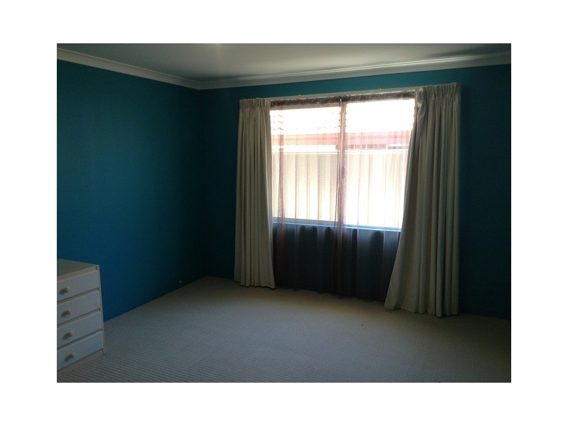 10 Sawtooth Bend, Banksia Grove WA 6031