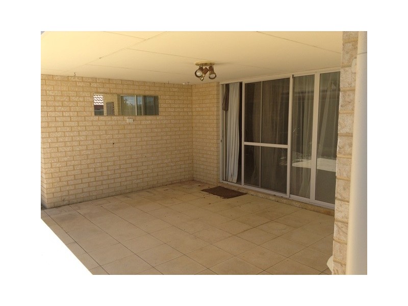 10 Sawtooth Bend, Banksia Grove WA 6031