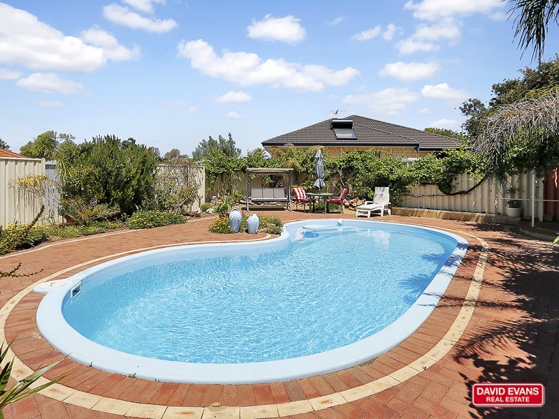 10 Birnam Court, Yanchep WA 6035