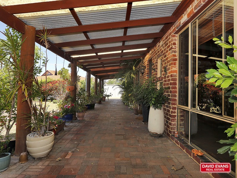 10 Birnam Court, Yanchep WA 6035