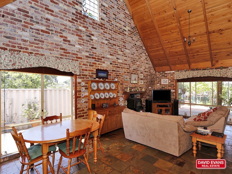 10 Birnam Court, Yanchep WA 6035