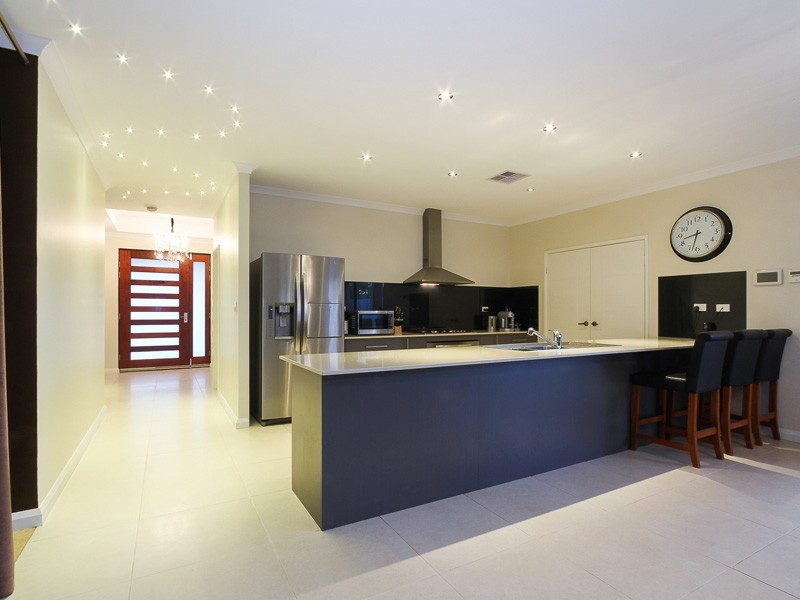 61 Leeway Loop, Alkimos WA 6038