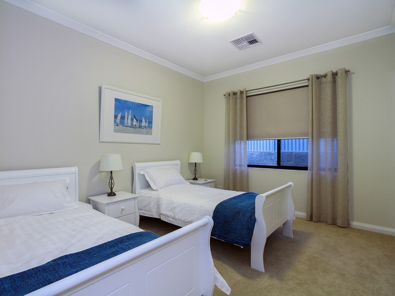 61 Leeway Loop, Alkimos WA 6038