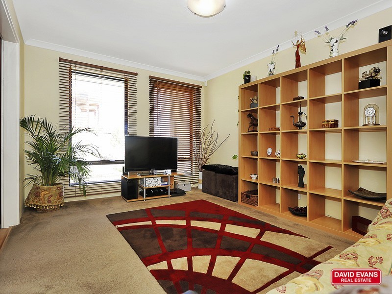 44 Dumaresq Loop, Quinns Rocks WA 6030
