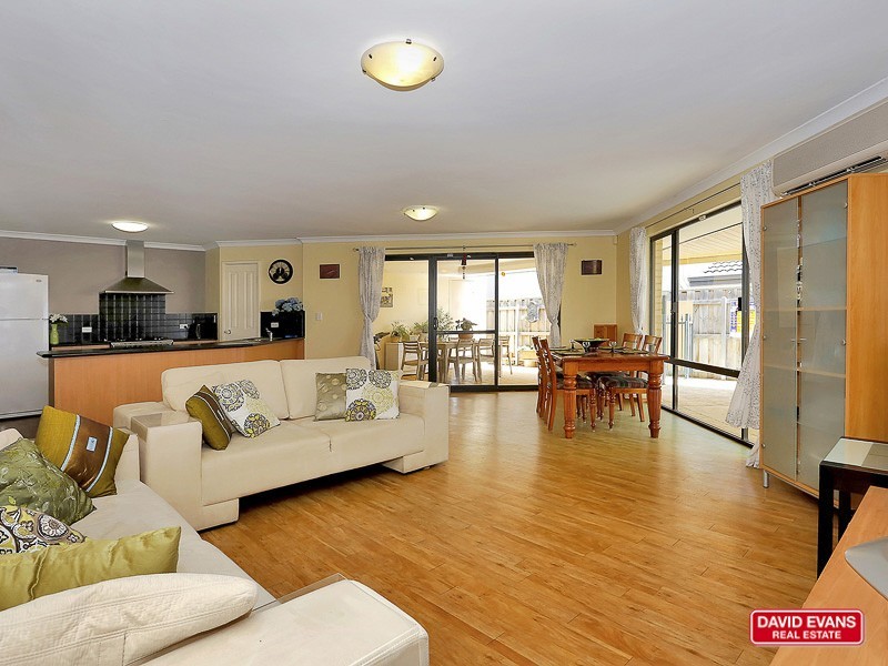 44 Dumaresq Loop, Quinns Rocks WA 6030