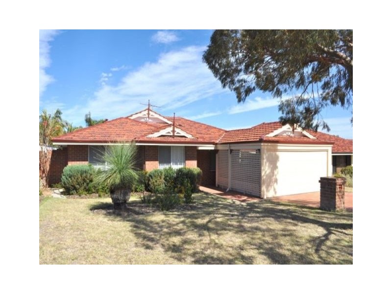 28 Houghton Drive, Carramar WA 6031