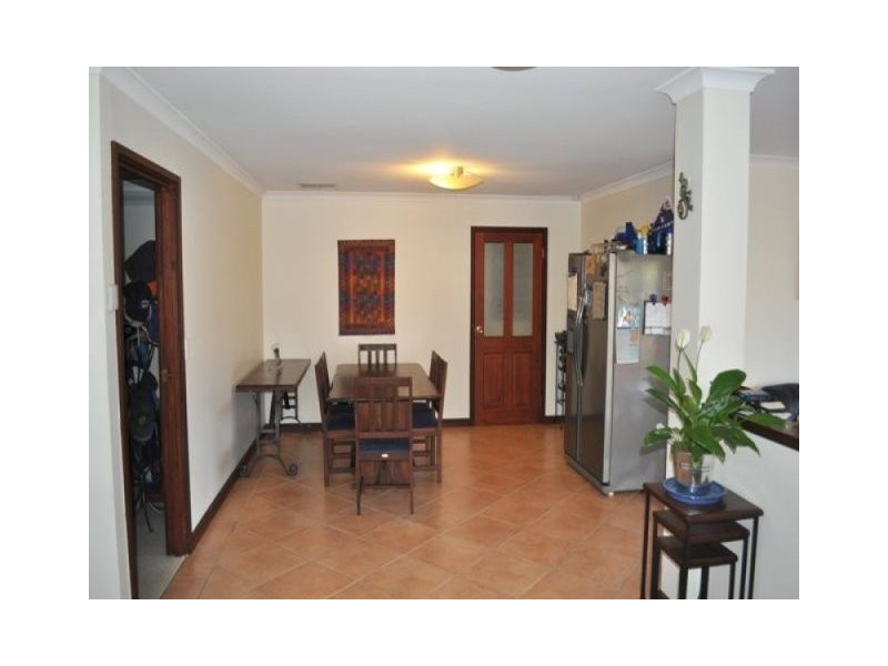 28 Houghton Drive, Carramar WA 6031