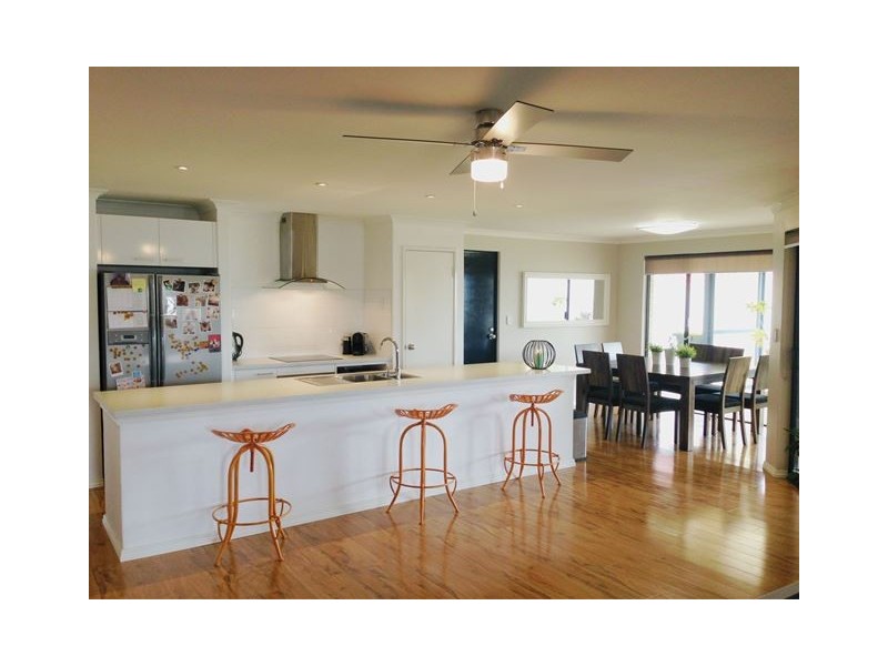 14 Chiba Retreat, Merriwa WA 6030