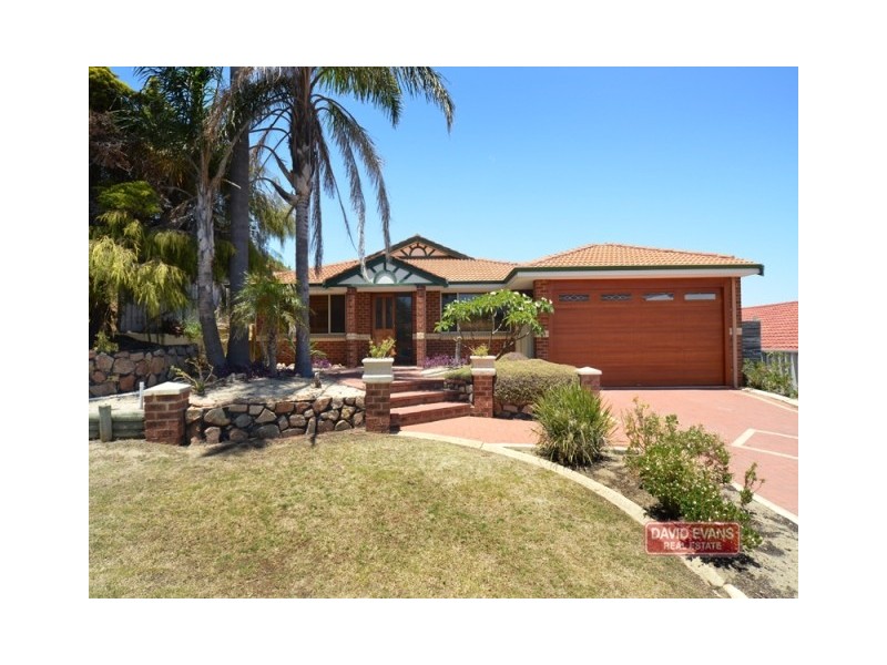 72 Stonehaven Parade, Kinross WA 6028