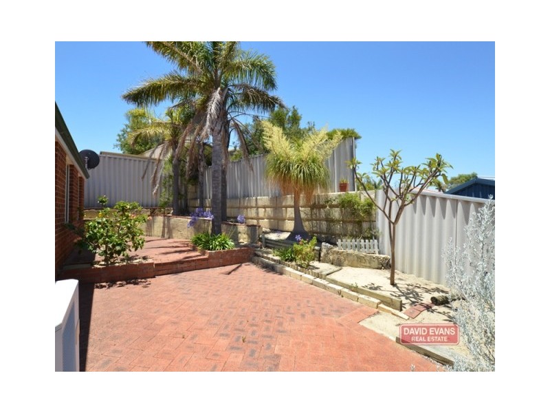 72 Stonehaven Parade, Kinross WA 6028