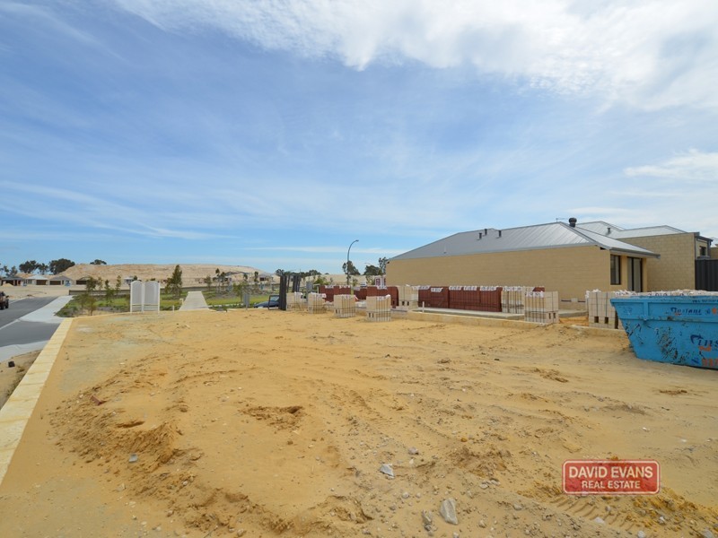 37 Dunk Street, Yanchep WA 6035