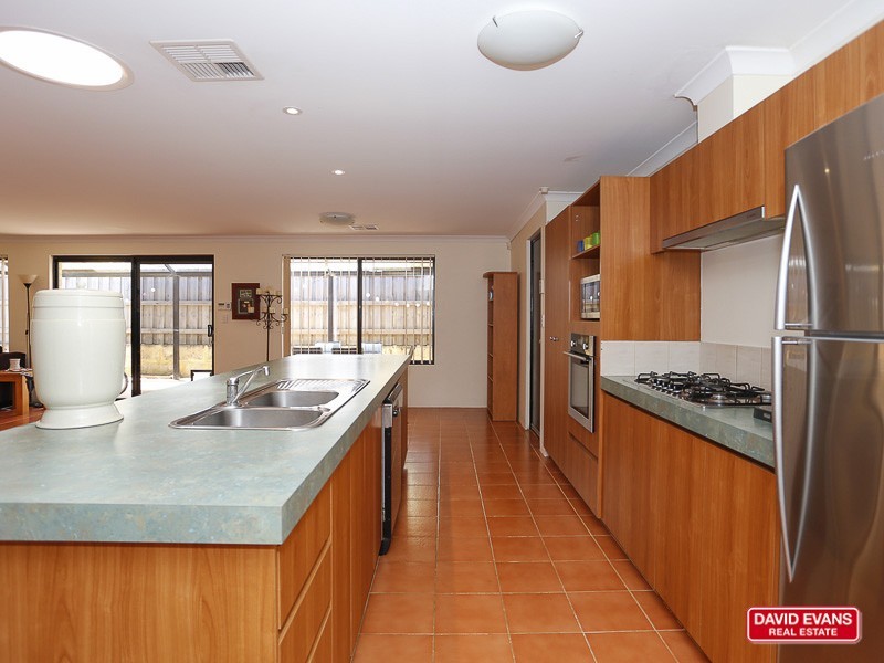 15 Mowbray Square, Clarkson WA 6030