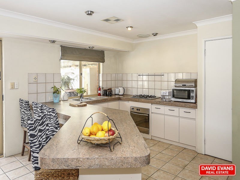 18 Nerang Mews, Merriwa WA 6030