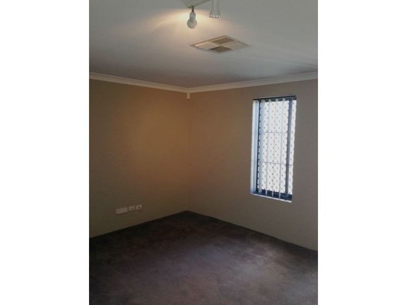 111 Seagrove Blvd, Merriwa WA 6030