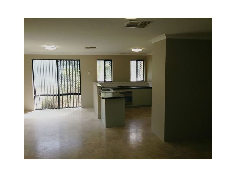 111 Seagrove Blvd, Merriwa WA 6030