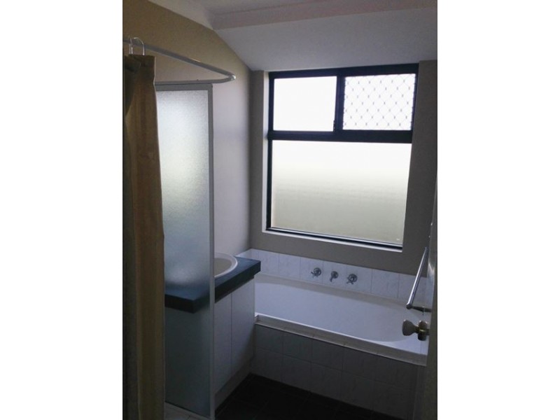 111 Seagrove Blvd, Merriwa WA 6030