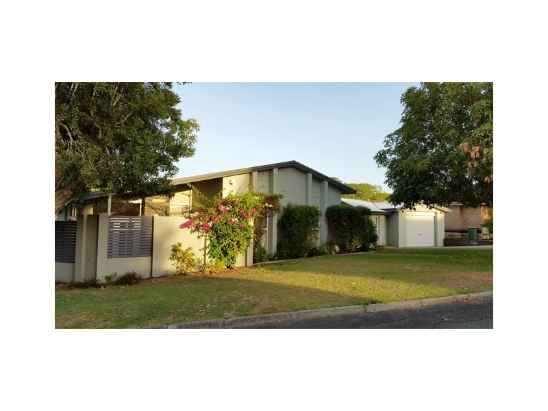 19 Roebuck Drive, Salter Point WA 6152