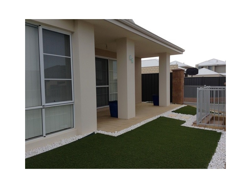 17 Dillwynia Bend, Banksia Grove WA 6031