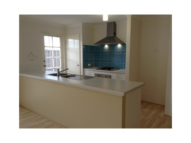 17 Dillwynia Bend, Banksia Grove WA 6031