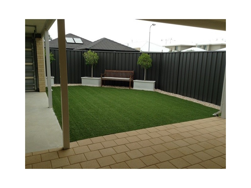 17 Dillwynia Bend, Banksia Grove WA 6031