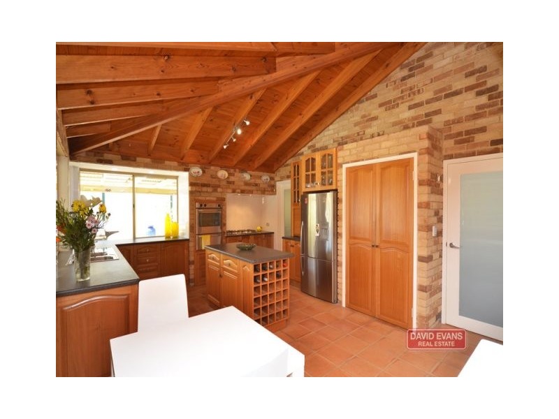 17 Gunida Street, Mullaloo WA 6027