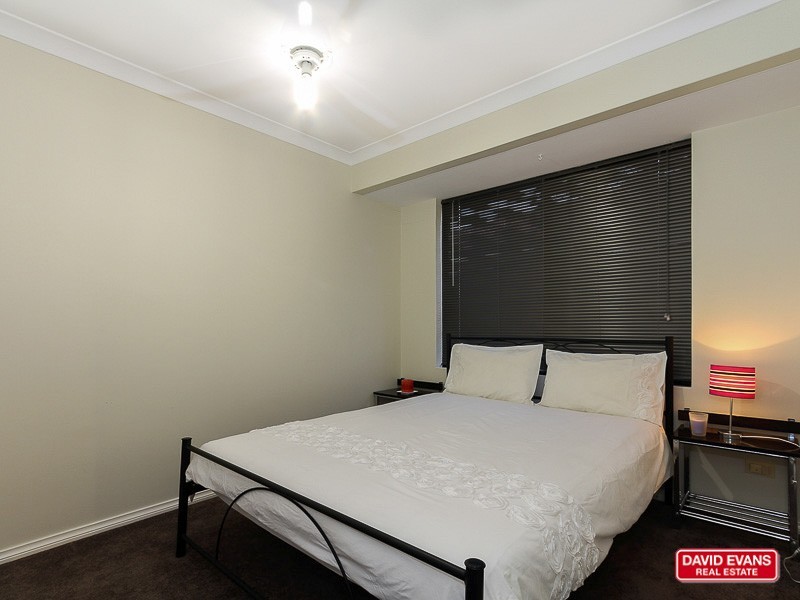 12 Dilkera Place, Quinns Rocks WA 6030