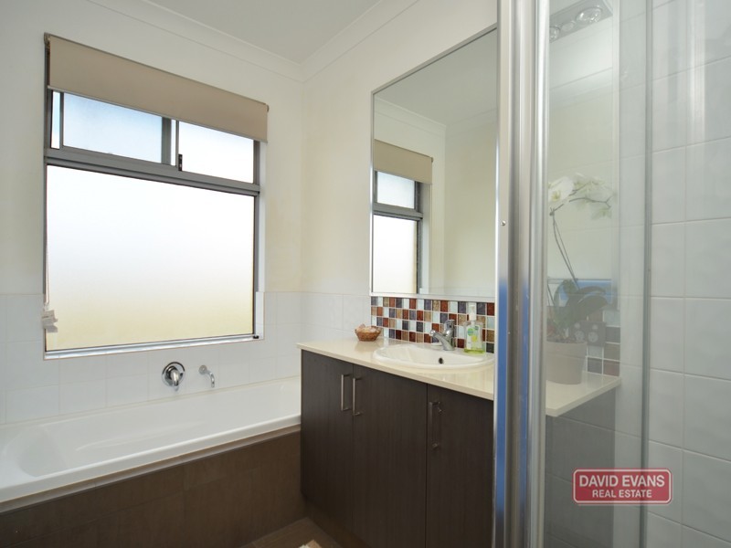 43 Karril Turn, Yanchep WA 6035